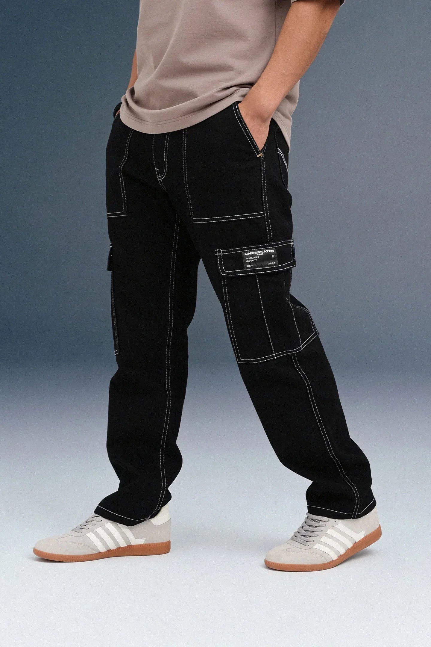 Black 6-Pocket Cargo Jeans for Men - Mid Rise Regular Fit